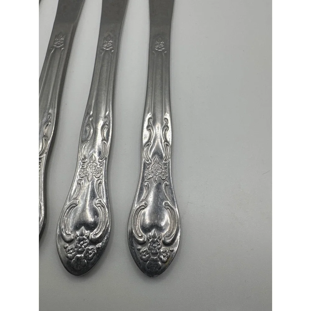 Oneida Venus Stainless Dinner Knives Set of 4 Modern Solid Handle Floral OHSVENU